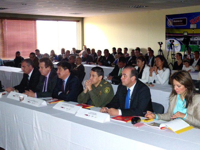 noticia-2014-04-09-futbol-en-paz.jpg