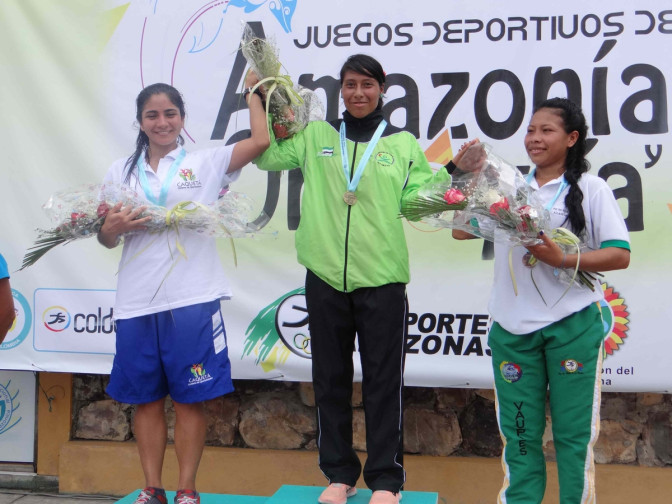 noticia-2014-11-28-podio-atletismo-damas.jpg