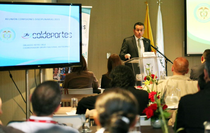 noticias-coldeportes-antidopaje-curso-05-06-2015.jpg