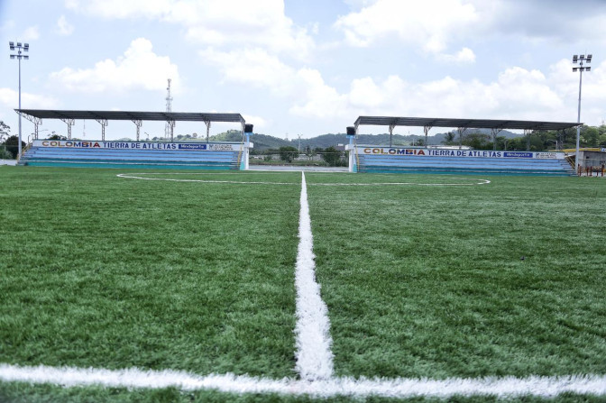 Estadio-de-futbol-Luruaco.jpeg