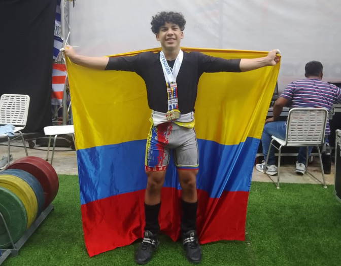 Campeonato-juvenil-de-levantamiento-de-pesas.jpeg