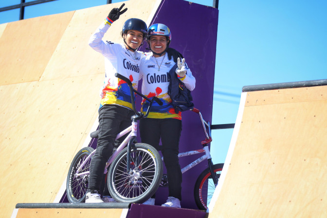 Deportistas-colombianas-de-BMX-Freestyle-en-Panamericanos-Junior-2025.jpeg
