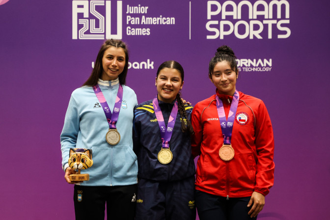 Oro-para-Luciana-Osorio-en-ciclismo-de-pista-en-Asu2025.jpeg