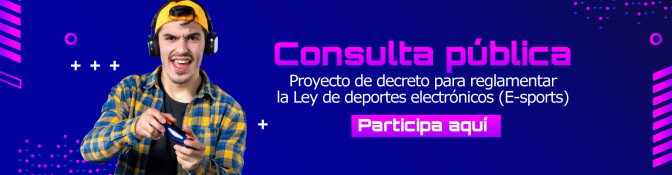 Joven gamer con audífonos y control invita a participar en la consulta pública sobre la Ley de E-sports