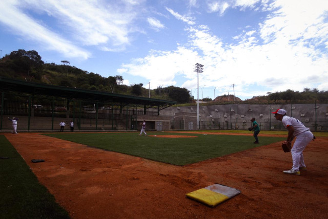Visita-Complejo-Deportivo-Giron-3.jpeg