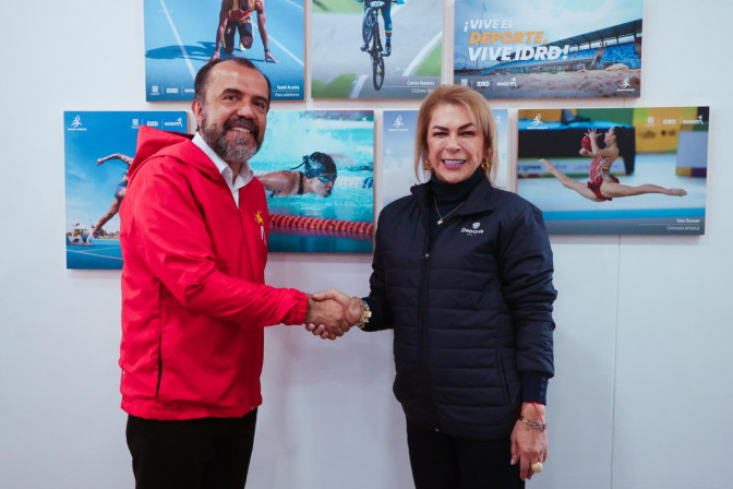 La-ministra-Patricia-Duque-y-el-director-del-IDRD-Danie.jpeg