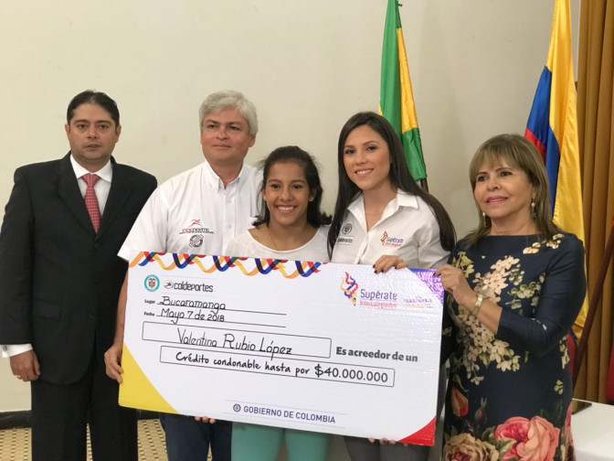 Foto-entrega-de-incentivos-Bucaramanga-1.jpg