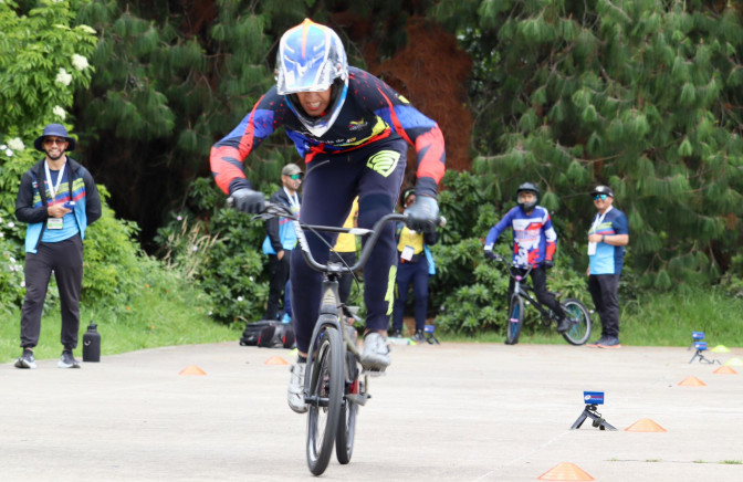 Encuentro-Nacional-Escuelas-Talento-BMX-Bogota.jpeg