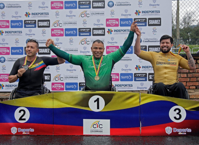 Podio-Copa-Nacional-de-Paracycling-2026.jpeg